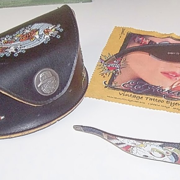 Ed Hardy Aviator Sunglasses Black Eagle vs Snake Battle EHS011 with Case and Cle - Picture 2 of 4